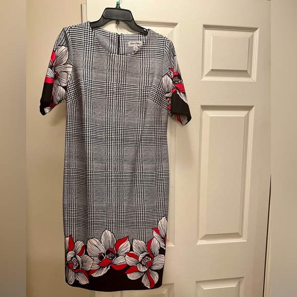 Women’s Summer Dresses - Picture 4 of 16
